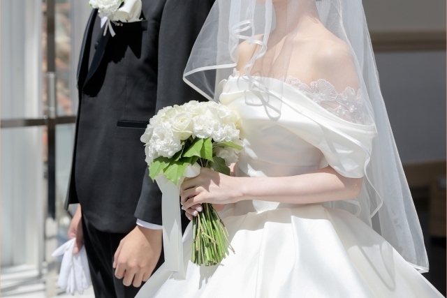 めでたく結婚